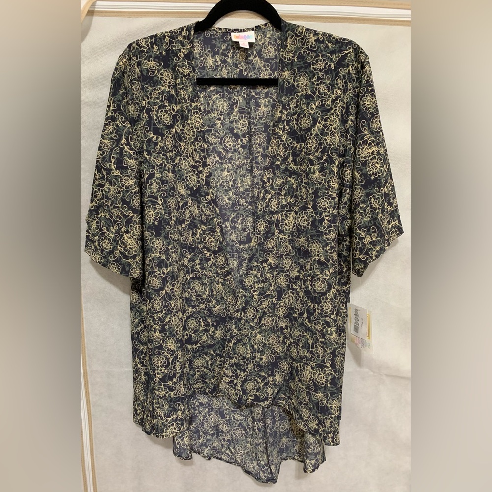 LulaRoe Lindsay - Picture 3 of 14